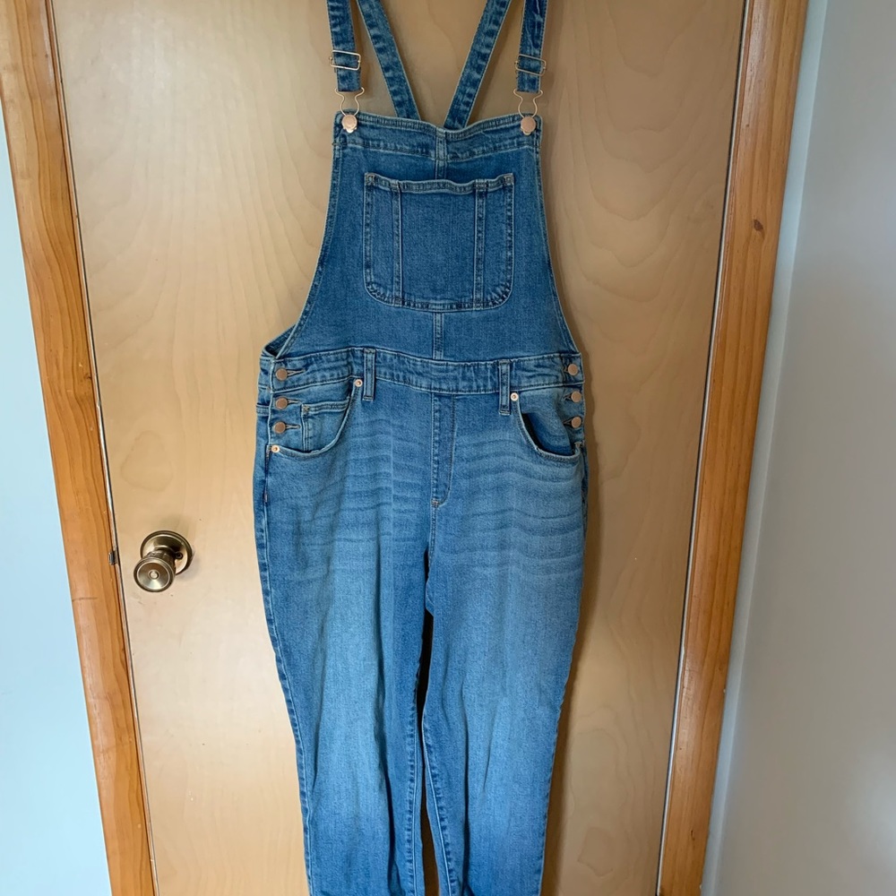 Universal Thread Blue Jean Overalls Size 12/31R